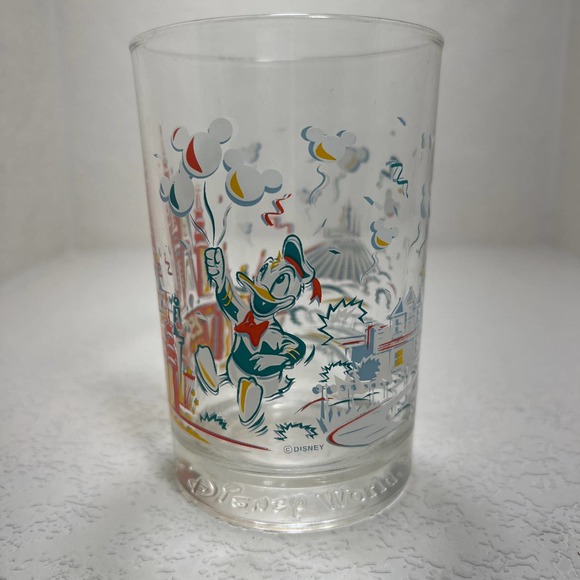 Vtg McDonalds‎ 1996 Walt Disney World 25th Anniversary Glass  Donald Duck - Picture 1 of 4